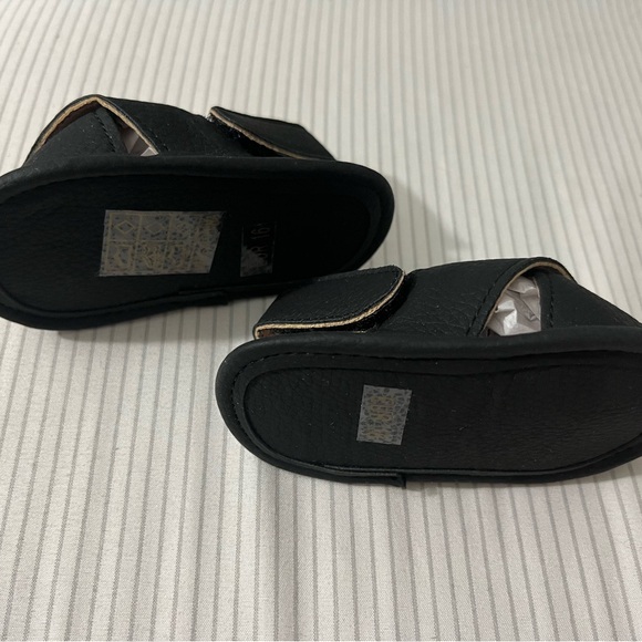 Sandals - Picture 2 of 2